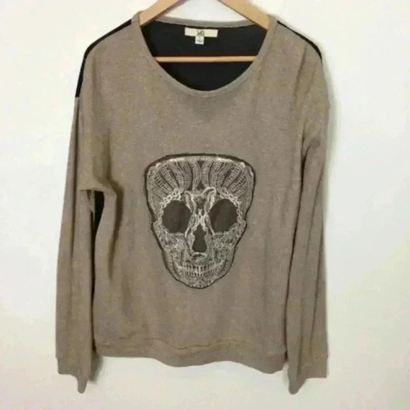 Ya Los Angeles Women Crew Neck L Embroidered Top - Picture 2 of 5